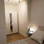 Experience The Loft! Loft 18, Downtown, Near The Free Parking Available Apartman