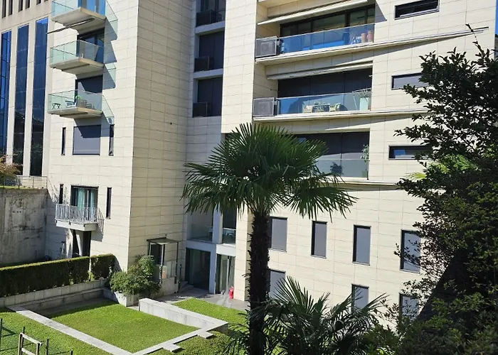 Experience The Loft! Loft 18, Downtown, Near The Free Parking Available شقة